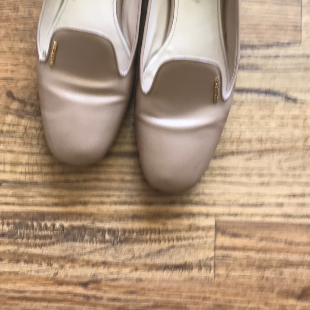 Prada flat - Picture 10 of 11